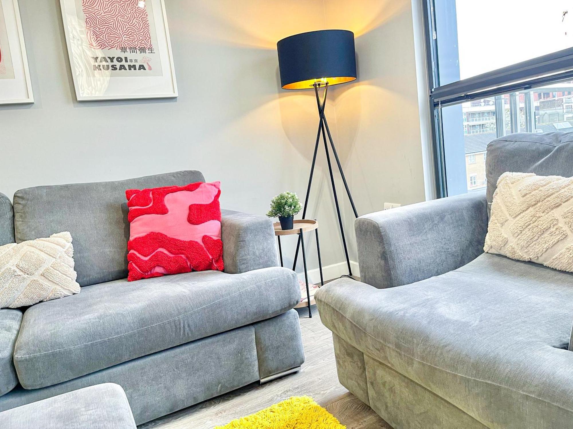 Contemporary With Private Terraces In Shoreditch, Hoxton, Islington London